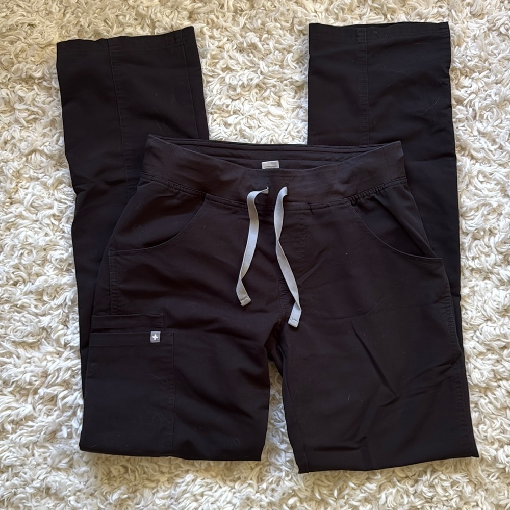 FIGS extra small/tall Kade scrub pant